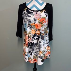 Womens size large a.gain 3/4 sleeved floral baseball tee